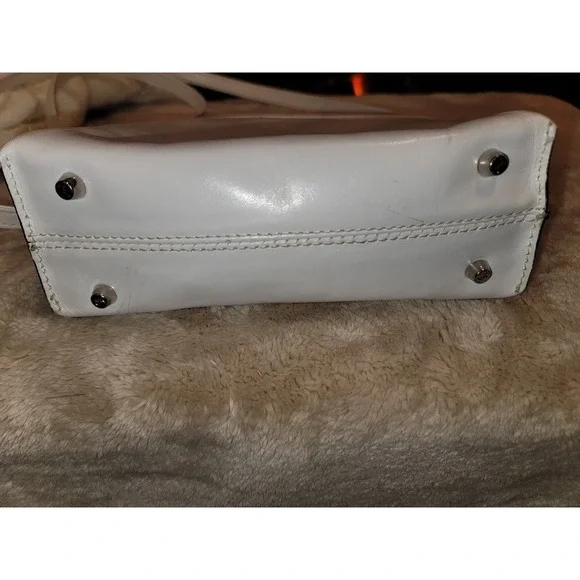Vintage Monsac White Leather Crossbody - Picture 4 of 14
